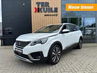 PEUGEOT 5008 1.2 Puretech Allure / Carplay / 7 pers.