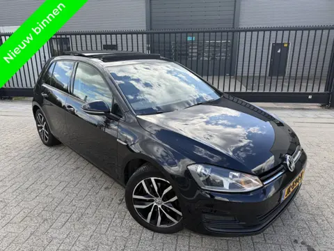 Volkswagen Golf 1.6 TDI CUP DSG7 Pano|Navi|Sensoor|Clima|Cruise