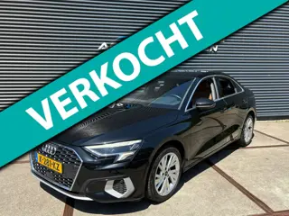 Audi A3 Limousine 30 TFSI Business edition CARPLAY/ NAVI/ PARKEERSENSOREN