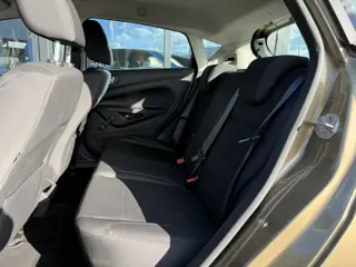 Foto 13 van Ford Fiesta 1.0 EcoBoost Titanium 101PK | Airco | Voorruitverwarming | 5 deurs | Lichtmetalen Velgen