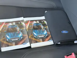 Foto 12 van Ford Fiesta 1.0 EcoBoost Titanium 101PK | Airco | Voorruitverwarming | 5 deurs | Lichtmetalen Velgen