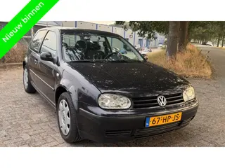 Volkswagen Golf 2.0 Trendline (bj 2001, automaat)