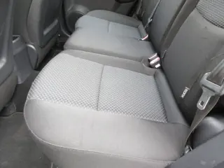 Foto 12 van Hyundai I30 1.4i i-Drive Cool, Airco, metallic, APK 5-27