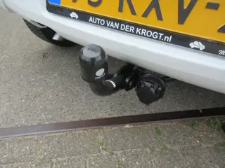 Foto 13 van Renault Twingo 1.2-16V Authentique, Trekhaak, Nw Distr. APK 1-2027