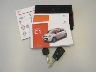 Foto 15 van Citroen C1 1.0 e-VTi Airscape Feel, Cruise, Stoelverw. Airco, Vouwdak, APK 6-27