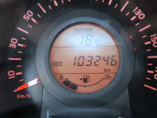 Foto 14 van Citroen C1 1.0 e-VTi Airscape Feel, Cruise, Stoelverw. Airco, Vouwdak, APK 6-27
