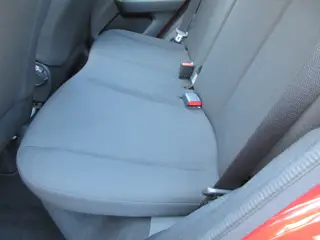 Foto 12 van Citroen C1 1.0 e-VTi Airscape Feel, Cruise, Stoelverw. Airco, Vouwdak, APK 6-27