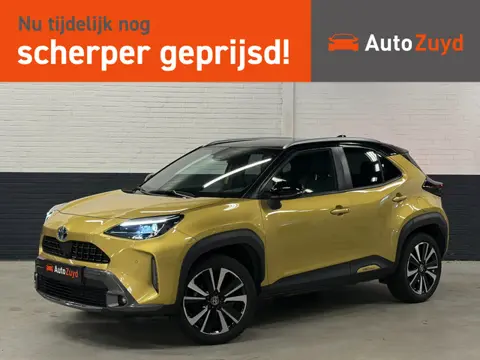 Toyota Yaris Cross 1.5 Hybrid Executive Automaat AWD / Leder / Panoramadak / Navi / PDC / Stoelverwa