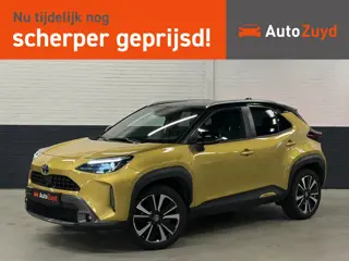 Toyota Yaris Cross 1.5 Hybrid Executive Automaat AWD / Leder / Panoramadak / Navi / PDC / Stoelverwa