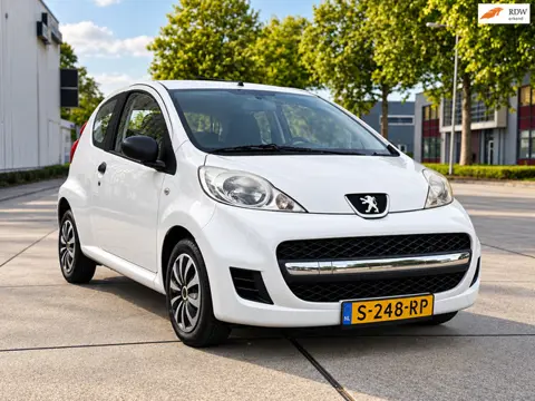 Peugeot 107 1.0-12V XR 2012 3drs Apk 23-04-27