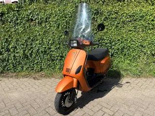 Foto 17 van BTC Riva S Scooter Full Opties BETAAL met in3