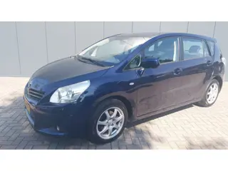 Toyota Verso 1.8 VVT-i Business//LEER//PANO//TREKHAAK