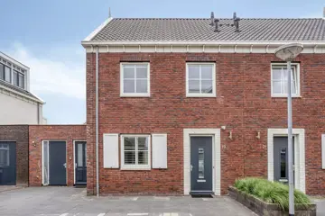 Woning aan de Apollolaan te Oostzaan