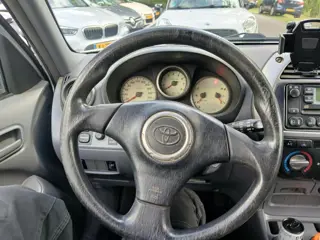 Foto 14 van Toyota RAV4 1.8-16V VVT-i 2001 APK6-2027 airco (bj 2001)