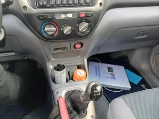Foto 17 van Toyota RAV4 1.8-16V VVT-i 2001 APK6-2027 airco (bj 2001)