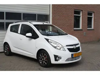Foto 12 van Chevrolet Spark 1.0 16V LS Bi-Fuel Nieuwe Apk, LPG Af Fabriek, 5 Deurs, Licht Metalen Velgen, Airco.