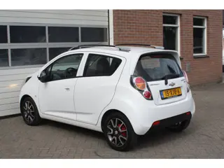 Foto 20 van Chevrolet Spark 1.0 16V LS Bi-Fuel Nieuwe Apk, LPG Af Fabriek, 5 Deurs, Licht Metalen Velgen, Airco.
