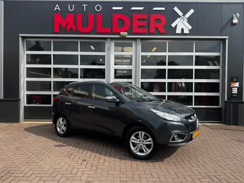 HYUNDAI IX35  2.0I CVVT STYLEVERSION 2WD / CAMERA / TREKAAK / NAVI  / RIJKLAAR!