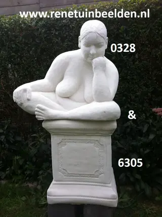 DIKKE DAME MET ZUIL. Nr 0328 & 6305