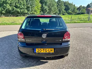 Foto 16 van Volkswagen Polo 1.4-16V Optive // Airco // Automaat // APK