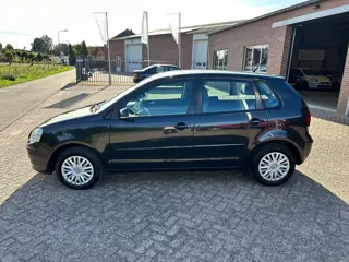 Foto 14 van Volkswagen Polo 1.4-16V Optive // Airco // Automaat // APK