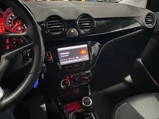 Foto 17 van Opel ADAM 1.4 Jam NAVIGATIE / NAP / HALF-LEDER