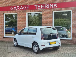 Foto 16 van Volkswagen Up! 1.0 65PK 5drs clima, cruise, pdc, camera, navi, elektr.ramen, regensensor