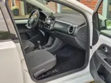 Foto 23 van Volkswagen Up! 1.0 65PK 5drs clima, cruise, pdc, camera, navi, elektr.ramen, regensensor