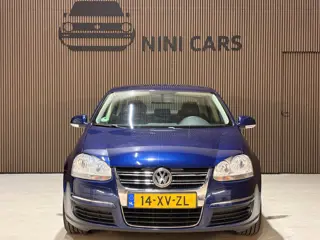 Foto 12 van Volkswagen Jetta 1.6 Comfortline cruise control bluetooth airco NAP