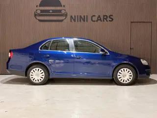 Foto 14 van Volkswagen Jetta 1.6 Comfortline cruise control bluetooth airco NAP