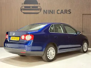 Foto 15 van Volkswagen Jetta 1.6 Comfortline cruise control bluetooth airco NAP