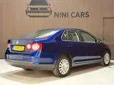 Foto 24 van Volkswagen Jetta 1.6 Comfortline cruise control bluetooth airco NAP
