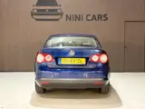 Foto 25 van Volkswagen Jetta 1.6 Comfortline cruise control bluetooth airco NAP