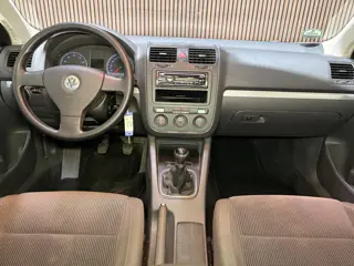 Foto 19 van Volkswagen Jetta 1.6 Comfortline cruise control bluetooth airco NAP