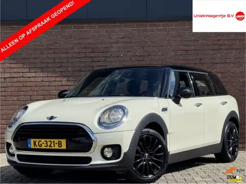 MINI Clubman 1.5 COOPER BUSINESS | NL-AUTO! | TREKHAAK!