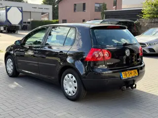 Foto 20 van Volkswagen Golf 1.6 FSI Turijn | Nieuwe APK | Trekhaak | CarPlay | Airco