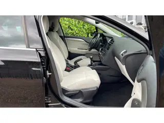 Foto 17 van Citroen C4 1.6 VTi Tendance-Navi-Clima-Cruise-Trekhaak-APK