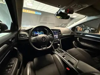 Foto 13 van Renault Mégane Estate 1.6 E-Tech Plug-In Hybrid 160 Techno |CAM|CARPLAY|LED|CLIMATE|TREKH|LEDER|LANE