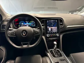 Foto 12 van Renault Mégane Estate 1.6 E-Tech Plug-In Hybrid 160 Techno |CAM|CARPLAY|LED|CLIMATE|TREKH|LEDER|LANE