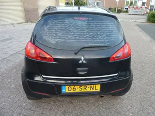 Foto 15 van Mitsubishi Colt 1.3 Heartbeat