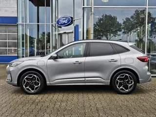 Foto 19 van Ford Kuga 2.5 PHEV ST-Line X | Panoramadak | Wegklapbare trekhaak | Head up Display | AGR-stoelen |