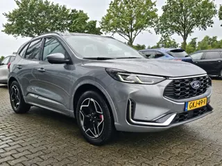 Foto 13 van Ford Kuga 2.5 PHEV ST-Line X | Panoramadak | Wegklapbare trekhaak | Head up Display | AGR-stoelen |