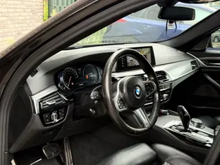 Foto 17 van BMW 5-serie 540i High Executive