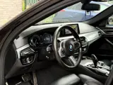 Foto 27 van BMW 5-serie 540i High Executive