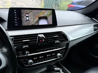 Foto 15 van BMW 5-serie 540i High Executive