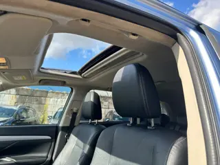 Foto 13 van Mitsubishi Outlander 2.0 PHEV Instyle AWD/ LEER/ SCHUIFDAK/ CAMERA/ LM VELGEN!