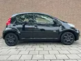 Foto 22 van Peugeot 107 1.0-12V Millesim 200
