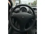 Foto 27 van Peugeot 107 1.0-12V Millesim 200