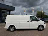 Foto 25 van Volkswagen Transporter 2.0 L2H1 benzine grijs kenteken 3-zits lm-velgen dakdragers 152dzkm nap zeer
