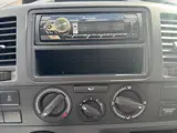 Foto 21 van Volkswagen Transporter 2.0 L2H1 benzine grijs kenteken 3-zits lm-velgen dakdragers 152dzkm nap zeer